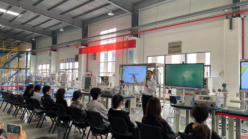 工业级化工原料：规格参数背后的技术解读**